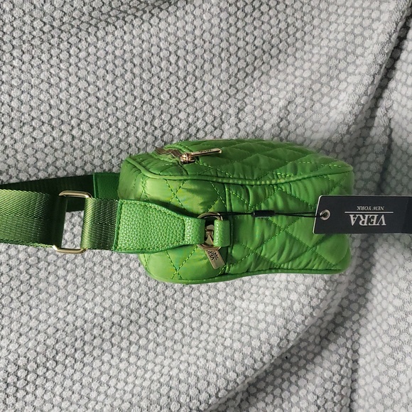 Vera New York Green Quilted Crossbody Bag - Picture 10 of 12